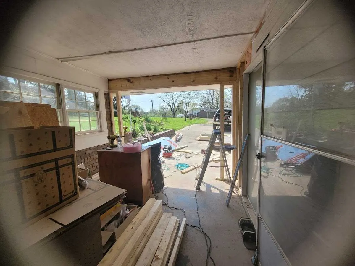 Air movers and dehumidifier for Drying & Dehumidification in Hamburg